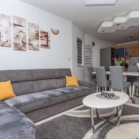Apartments Matko Makarska Ngoại thất bức ảnh