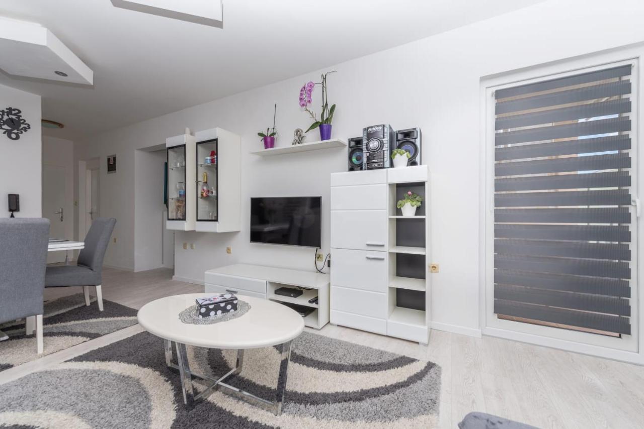 Apartments Matko Makarska Ngoại thất bức ảnh